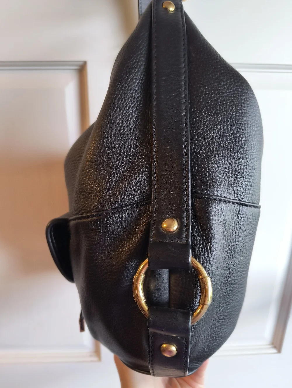 Michael Kors Fulton Large Black Leather Shoulder Bucket Bag EUC - Picture 4 of 13